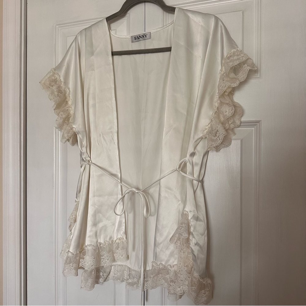 Lacey Babydoll White Tie-Waist Robe